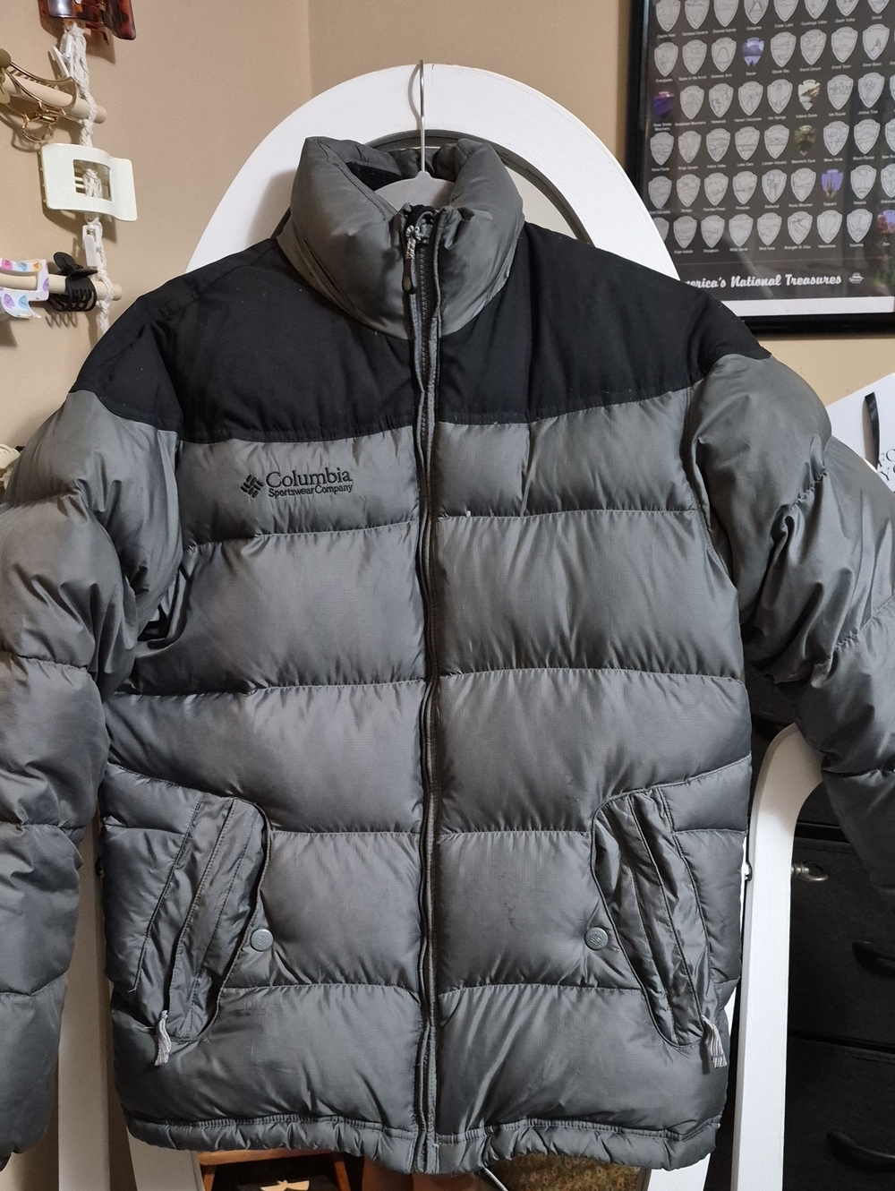 Columbia Men's Gray and Black Puffer Jacket